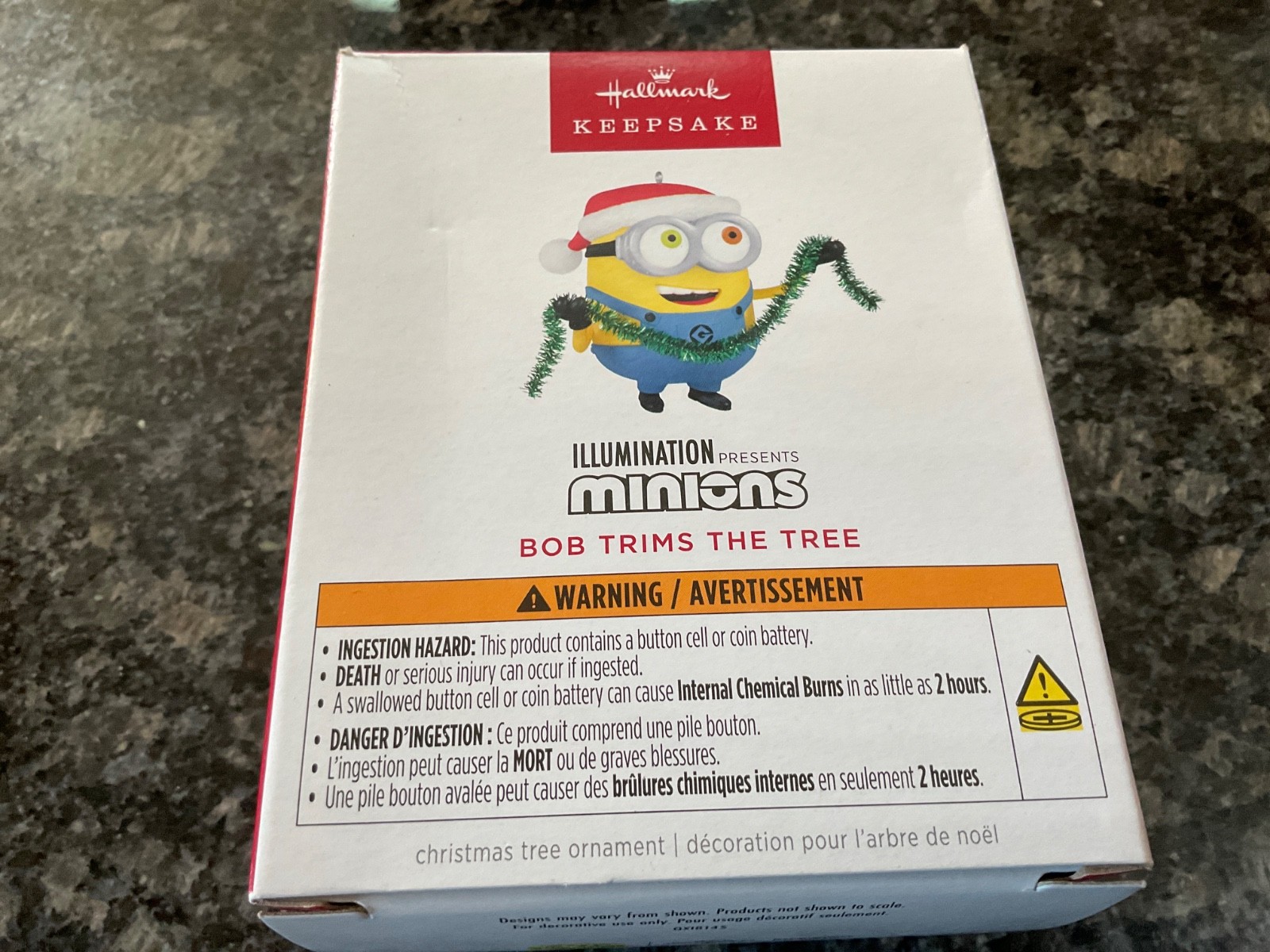 HALLMARK 2025 BOB TRIMS THE TREE MINIONS ILLUMINATION ORNAMENT