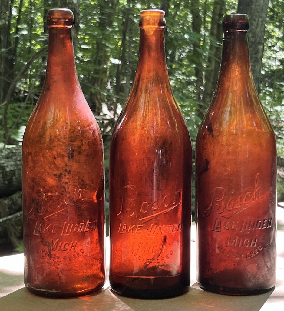 vintage bosch brewing  lake linden michigan amber glass bottle 3included 12