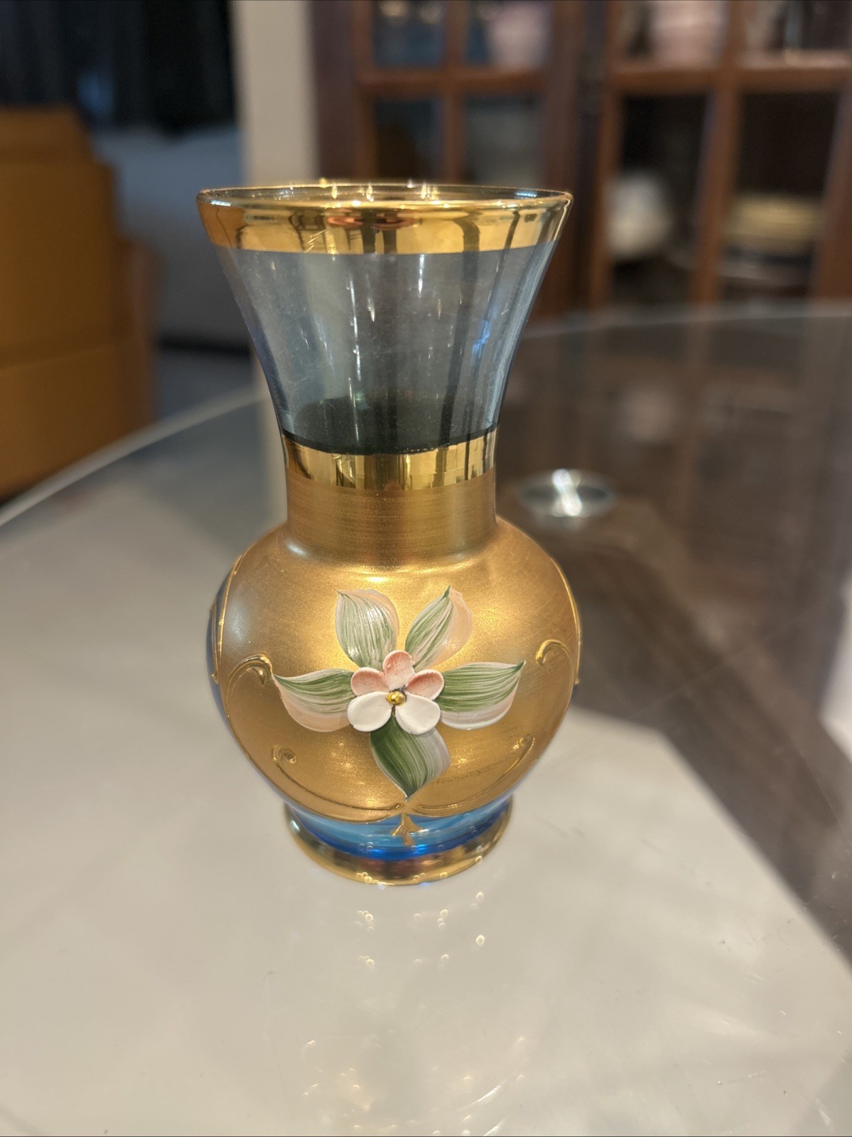 Vintage Vecchia Murano Italian Blue Glass Bud Vase 24K Gold Floral PRISTINE 4” Vintage Vecchia Murano Italian Blue Glass Bud Vase 24K Gold Floral PRISTINE 4”