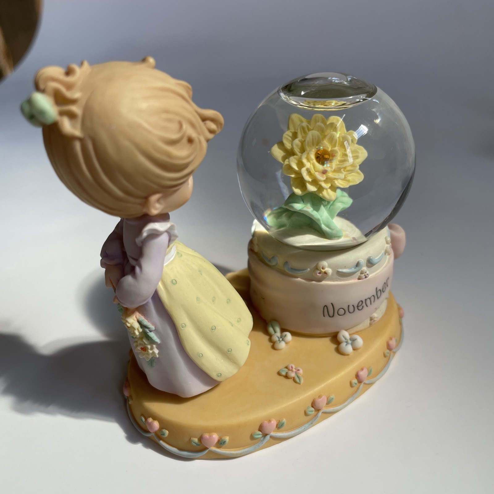2000 Enesco Precious Moments 