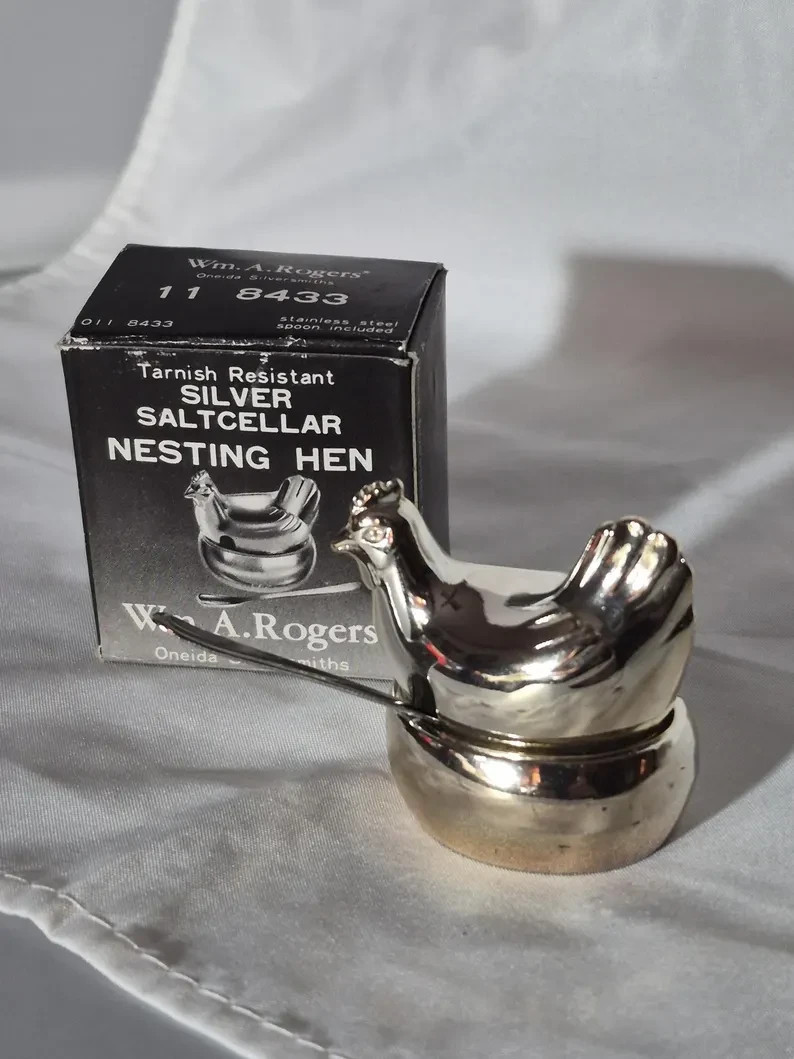 Hen Chicken Wm A Rogers Oneida silver plated hen salt cellar with spoon