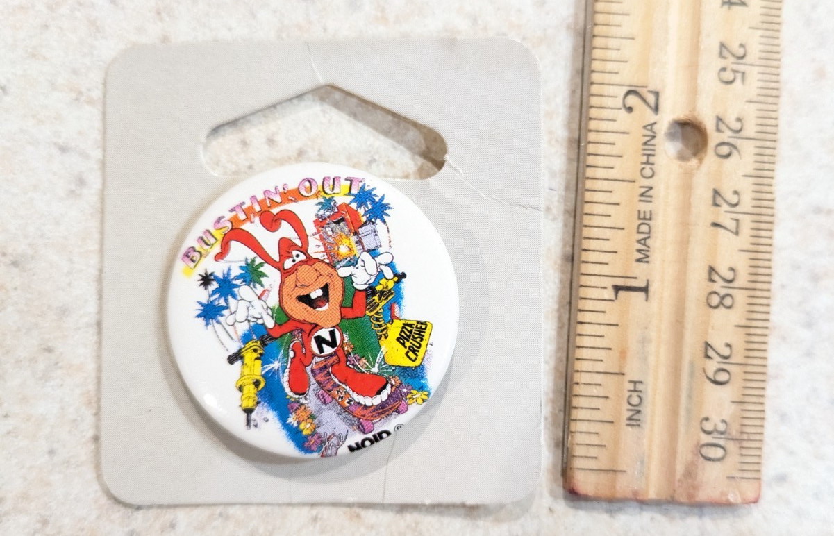 Vintage 1987 Domino's Pizza AVOID THE NOID Button up Pin Bustin Out Pizza