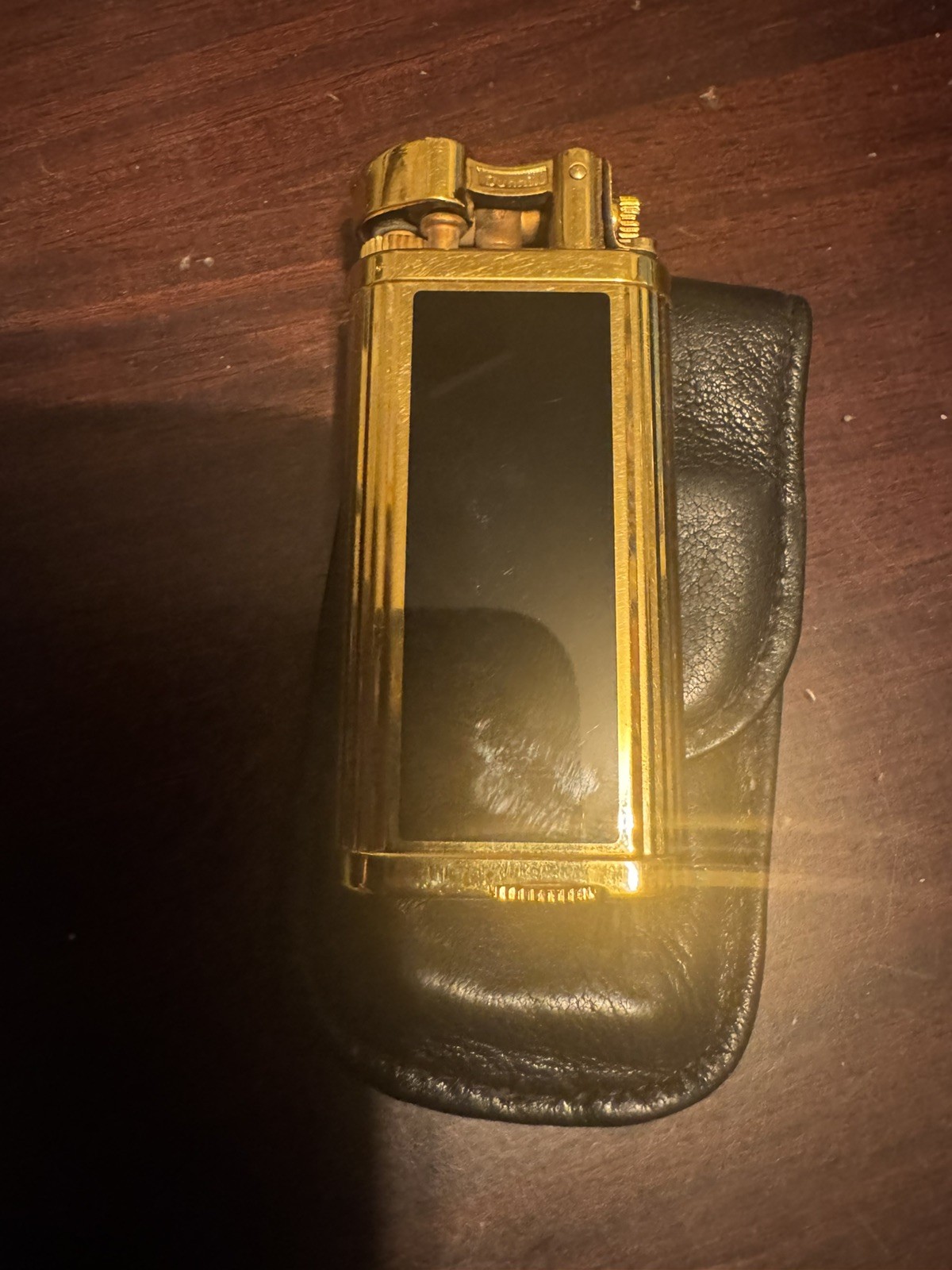 Vintage Dunhill Unique Hammer Black and Gold Lighter, Sparks and lights Vintage Dunhill Unique Hammer Black and Gold Lighter, Sparks and lights