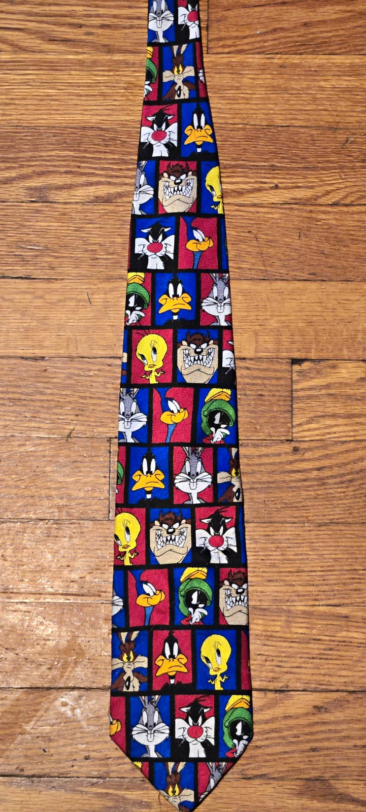 Vintage 1999 Looney Tunes Men's Tie Vintage 1999 Looney Tunes Men's Tie