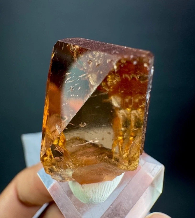 Natural Sherry Brown Topaz Crystal , Specimen 115 Carats @ Minerals , Natural Sherry Brown Topaz Crystal , Specimen 115 Carats @ Minerals ,