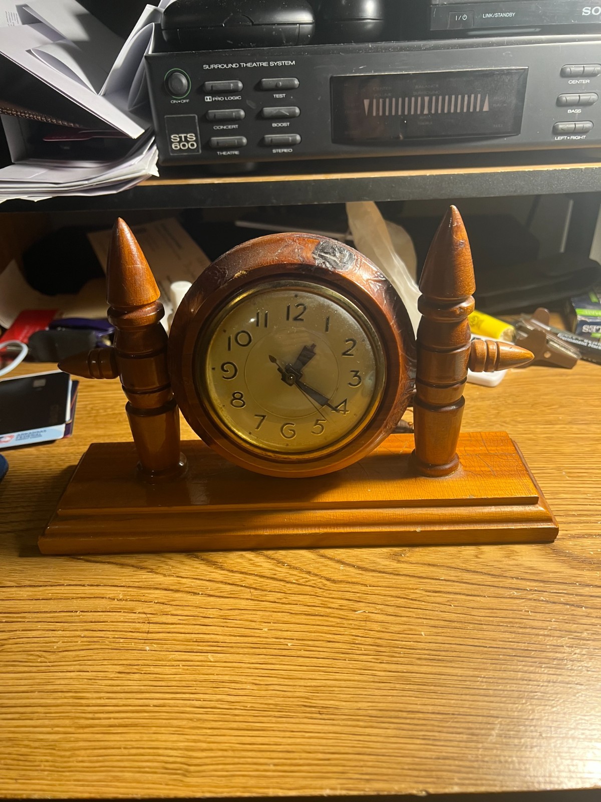 VTG LANSHIRE SMALL WOOD ELECTRIC MANTLE CLOCK