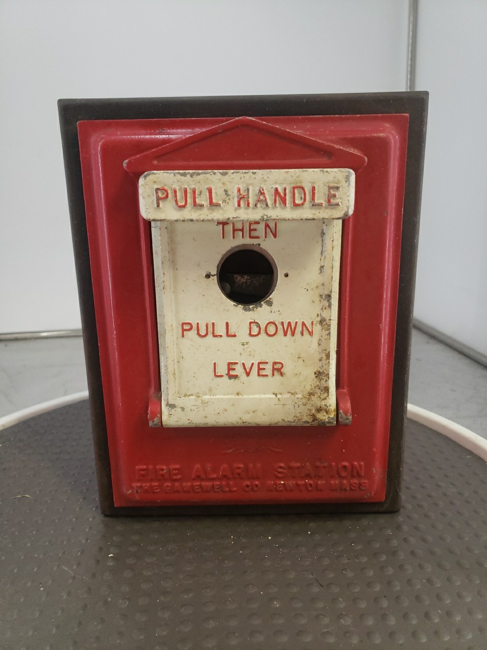 Vintage Gamewell Fire Station Alarm Call Box Fireman Firefighter Man Cave NO KEY Vintage Gamewell Fire Station Alarm Call Box Fireman Firefighter Man Cave NO KEY