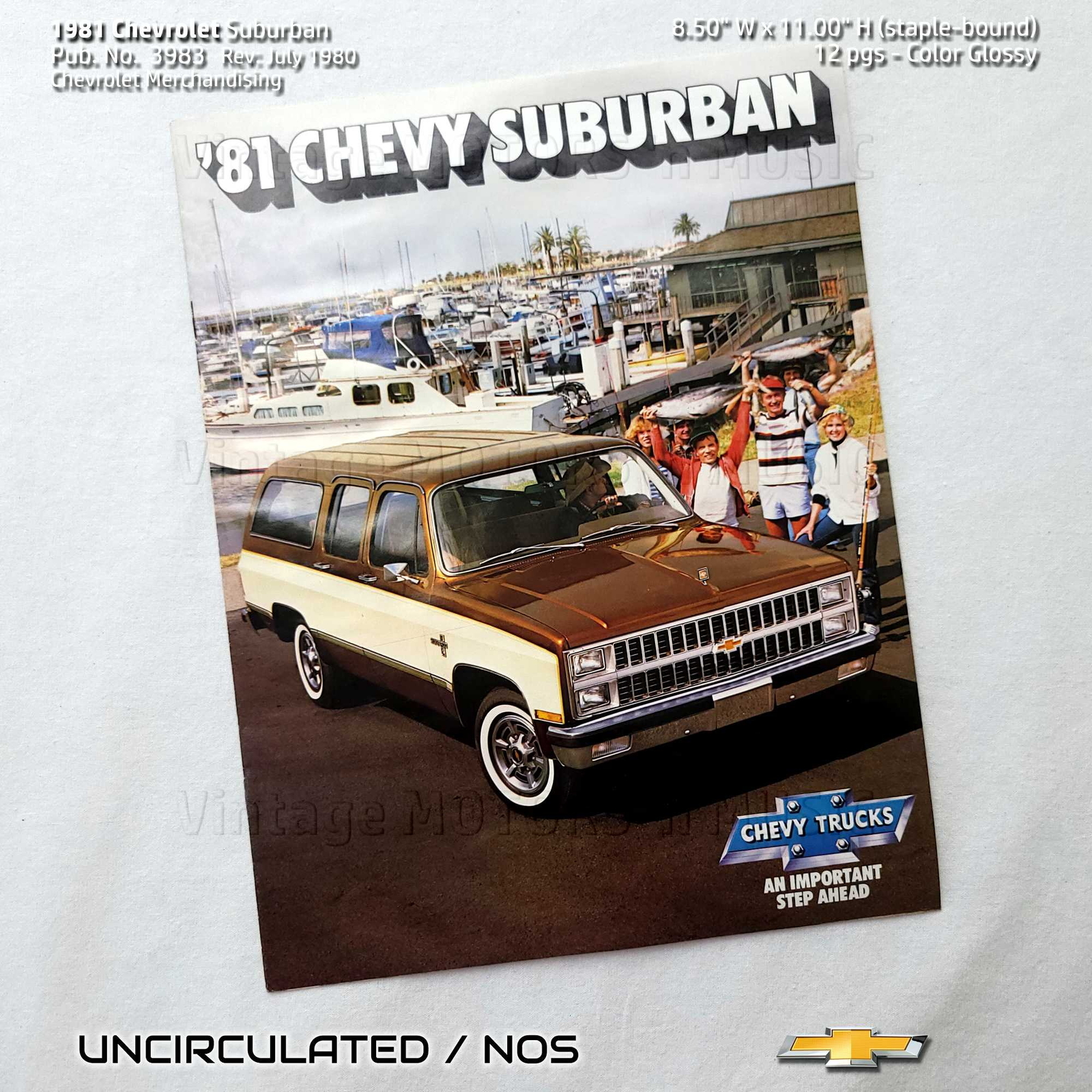 UNCIRCULATED 1981 Chevrolet SUBURBAN 12 pg Dealer Sales Brochure #3983 Rev 7/80