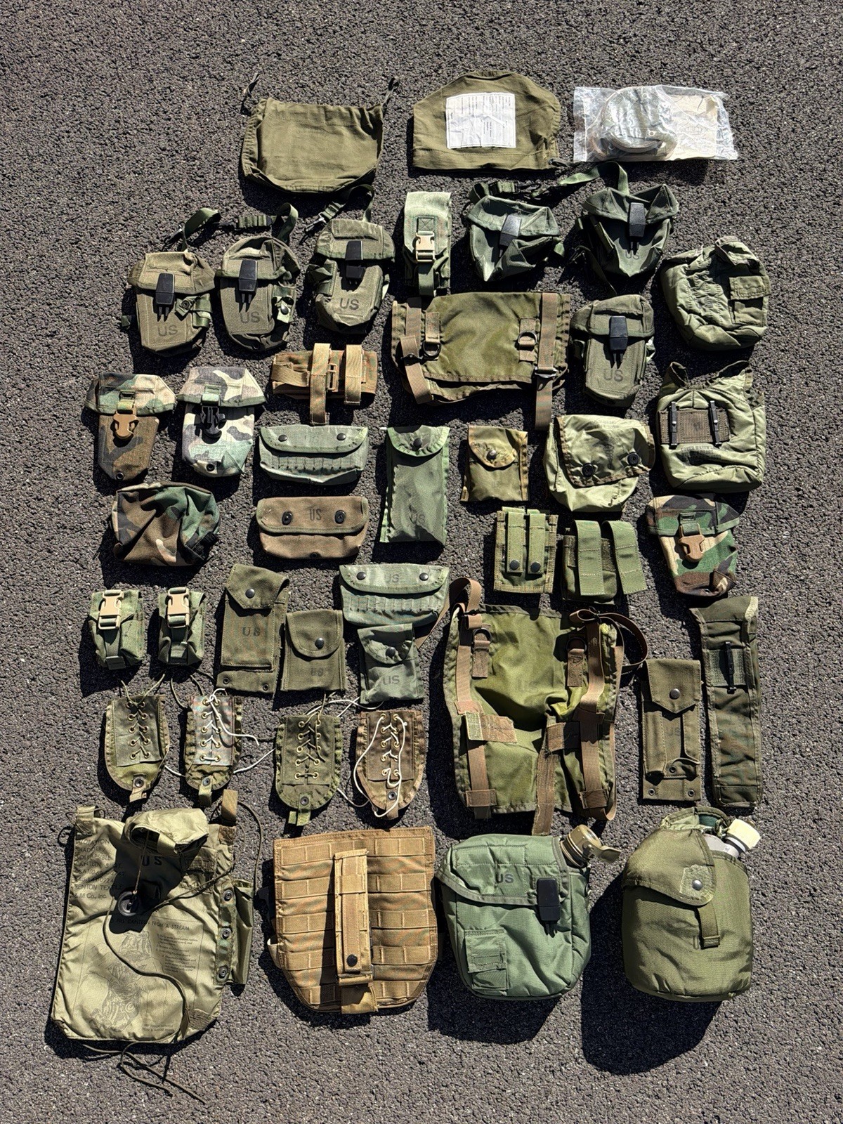 Vintage US Army Case Pouch LOT OF 40 Military Issued 1960s Vietnam World War II Vintage US Army Case Pouch LOT OF 40 Military Issued 1960s Vietnam World War II