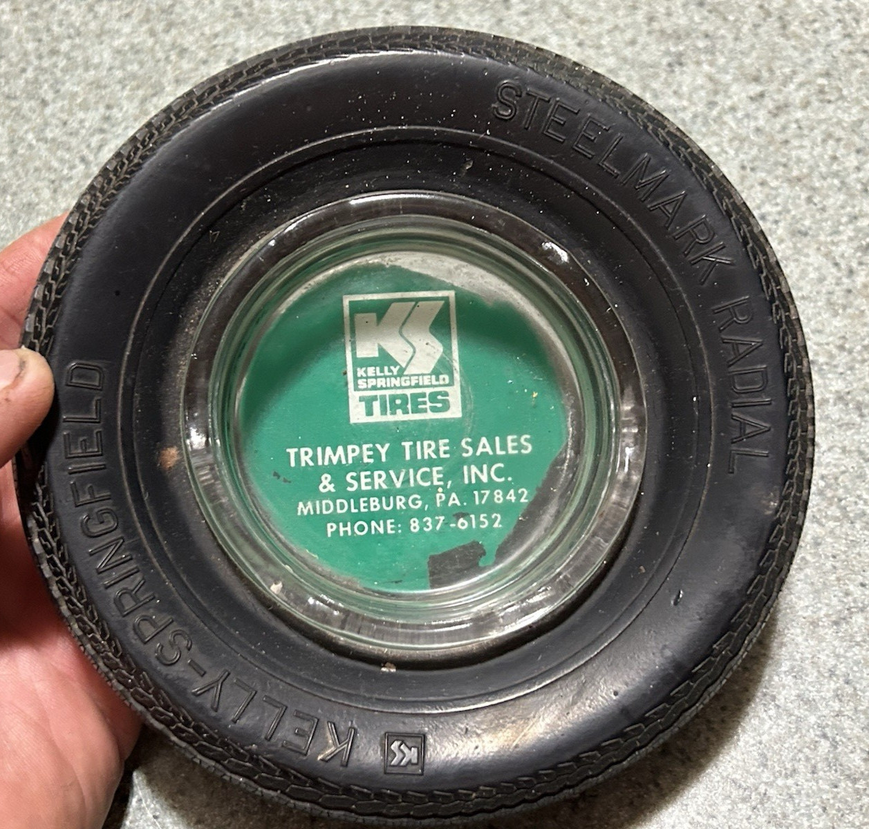 VINTAGE KELLY SPRINGFIELD TIRE ASHTRAY ADVERTISING SERVICE STATION MIDDLEBURG PA VINTAGE KELLY SPRINGFIELD TIRE ASHTRAY ADVERTISING SERVICE STATION MIDDLEBURG PA