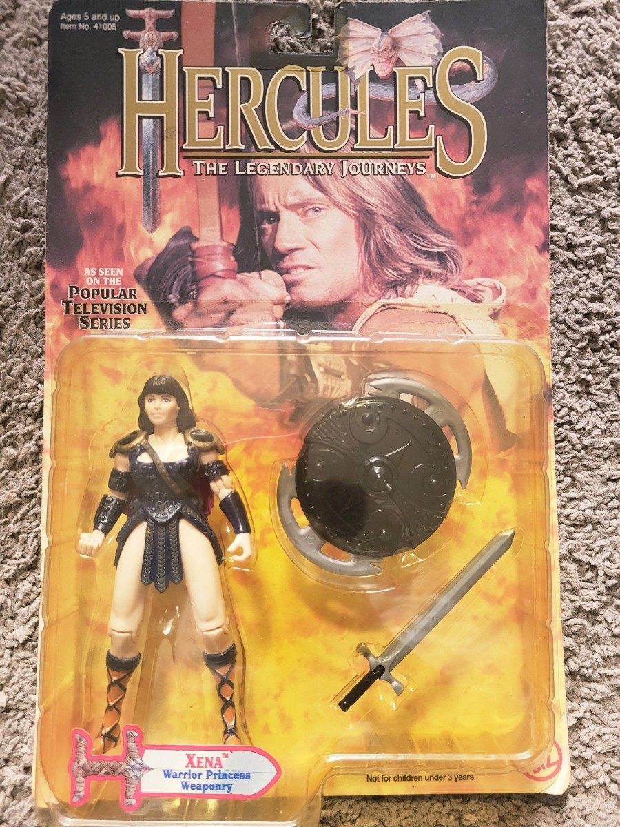 Toy Biz Xena Action Figure 1995 with Sword and Shield Vintage Science Fiction Toy Biz Xena Action Figure 1995 with Sword and Shield Vintage Science Fiction