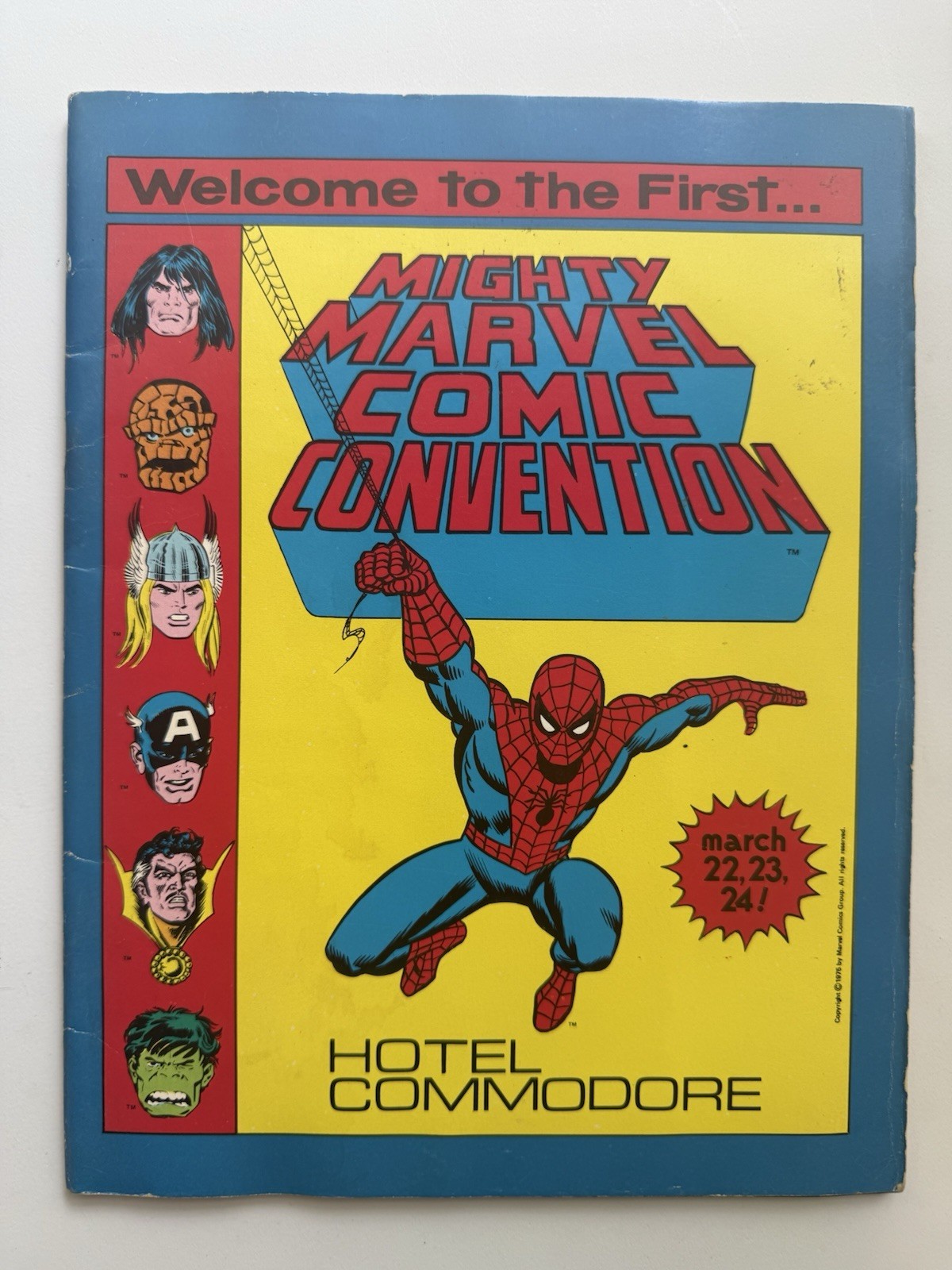 VINTAGE 1975 MIGHTY MARVEL COMIC CONVENTION Program Book Spider-Man Bag & Board VINTAGE 1975 MIGHTY MARVEL COMIC CONVENTION Program Book Spider-Man Bag & Board