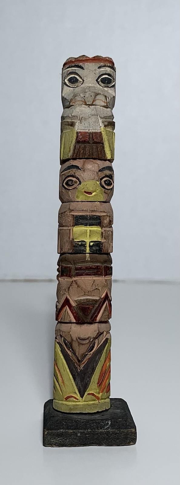 Antique NORTHWEST COAST CARVED PAINTED WOOD TOTEM POLE