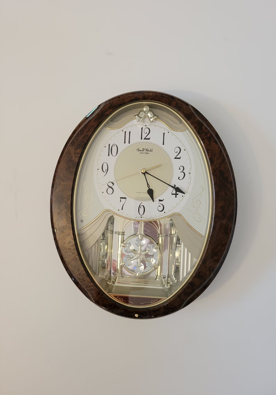 RHYTHM 4MJ862 MUSICAL WALL CLOCK RHYTHM 4MJ862 MUSICAL WALL CLOCK