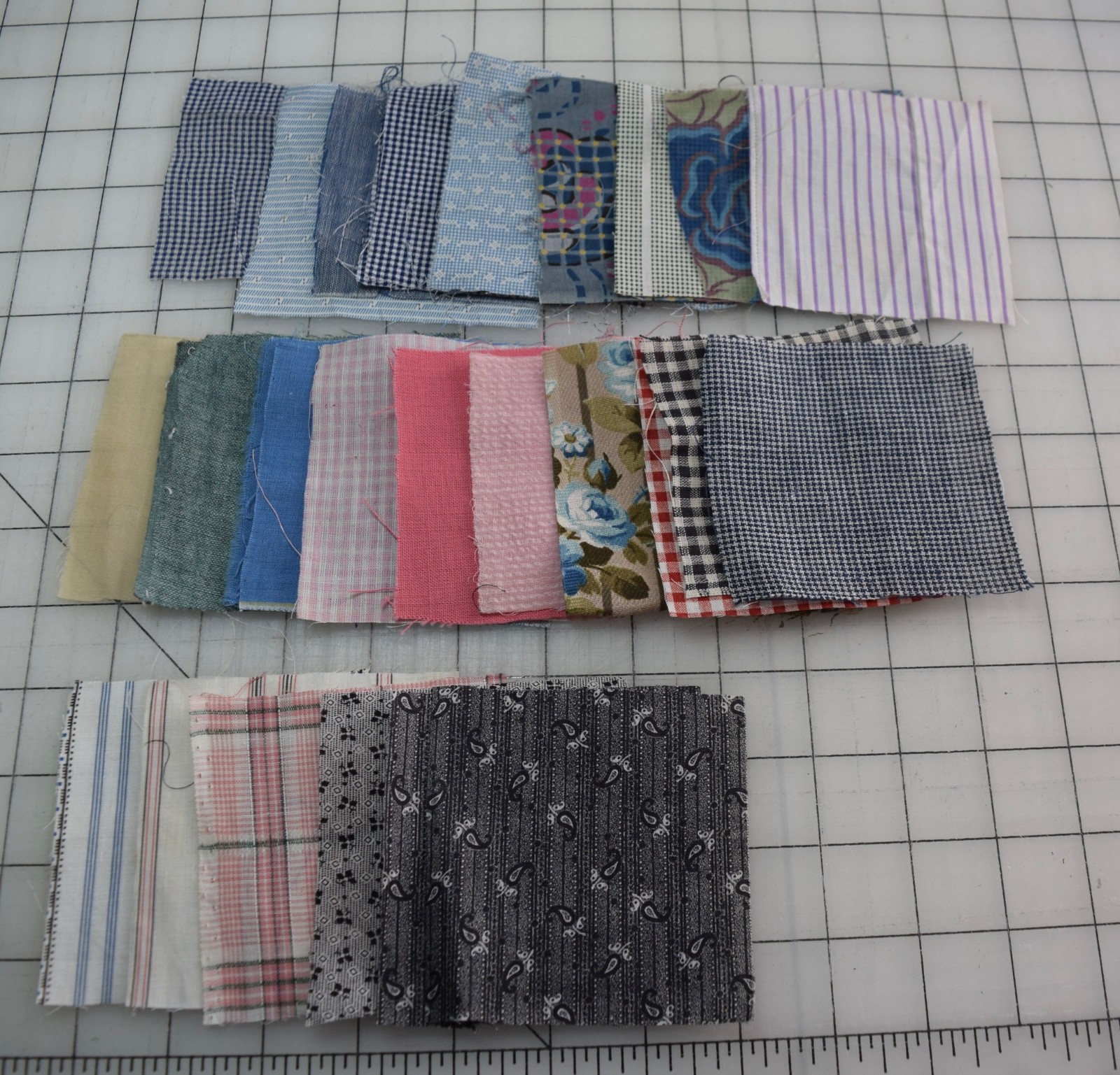 4420   29  3 inch pre cut squares antique 1890-20\'s fabric, nice bunch of prints