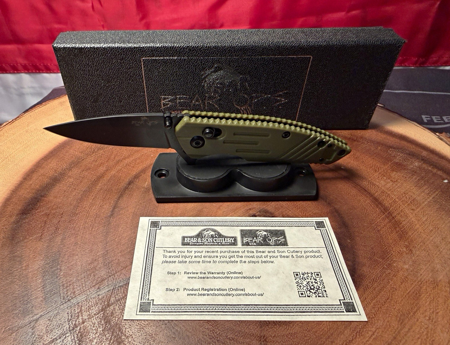 Bear OPS MC-900-OD7-B D2 Drop Point Plain Edge Green/Black Aluminum Folder