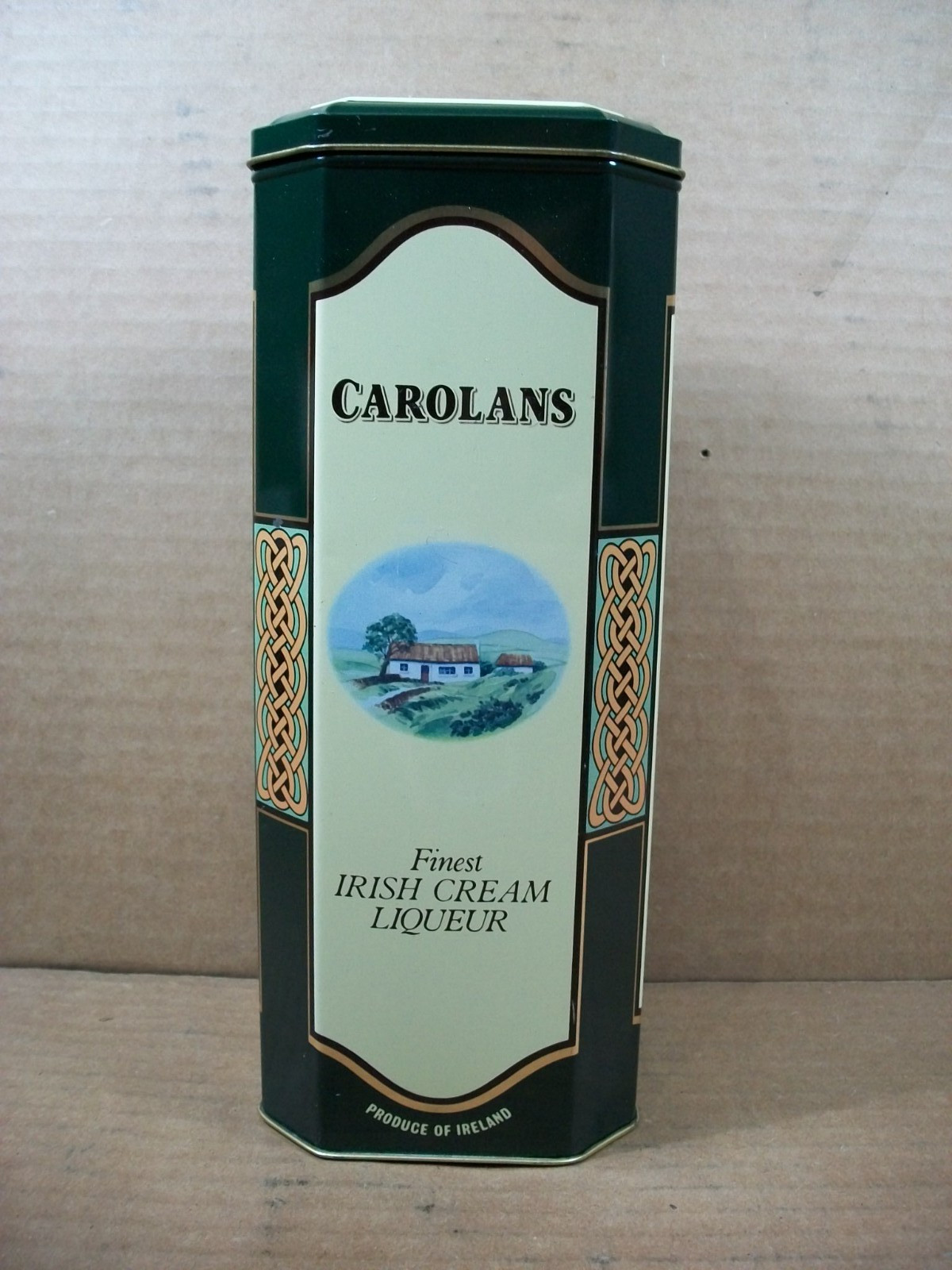 Carolans Irish Cream Liqueur Collector Tin