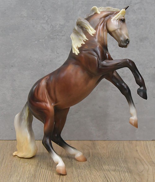 Breyer 2026 Premier Club Carmen Matte Finish New In Box Breyer 2026 Premier Club Carmen Matte Finish New In Box