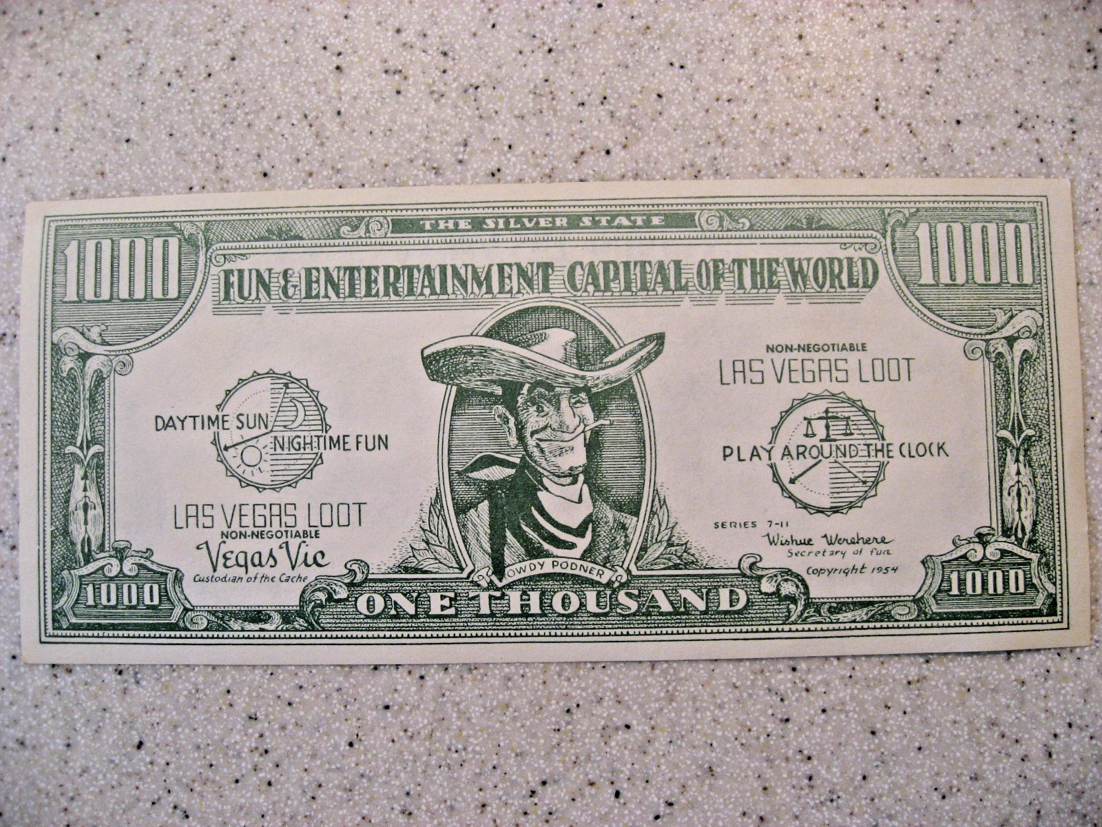 Vtg Las Vegas Loot Hotel Flamingo 1954 Souvenir $1000 One Thousand Dollar Bill Vtg Las Vegas Loot Hotel Flamingo 1954 Souvenir $1000 One Thousand Dollar Bill