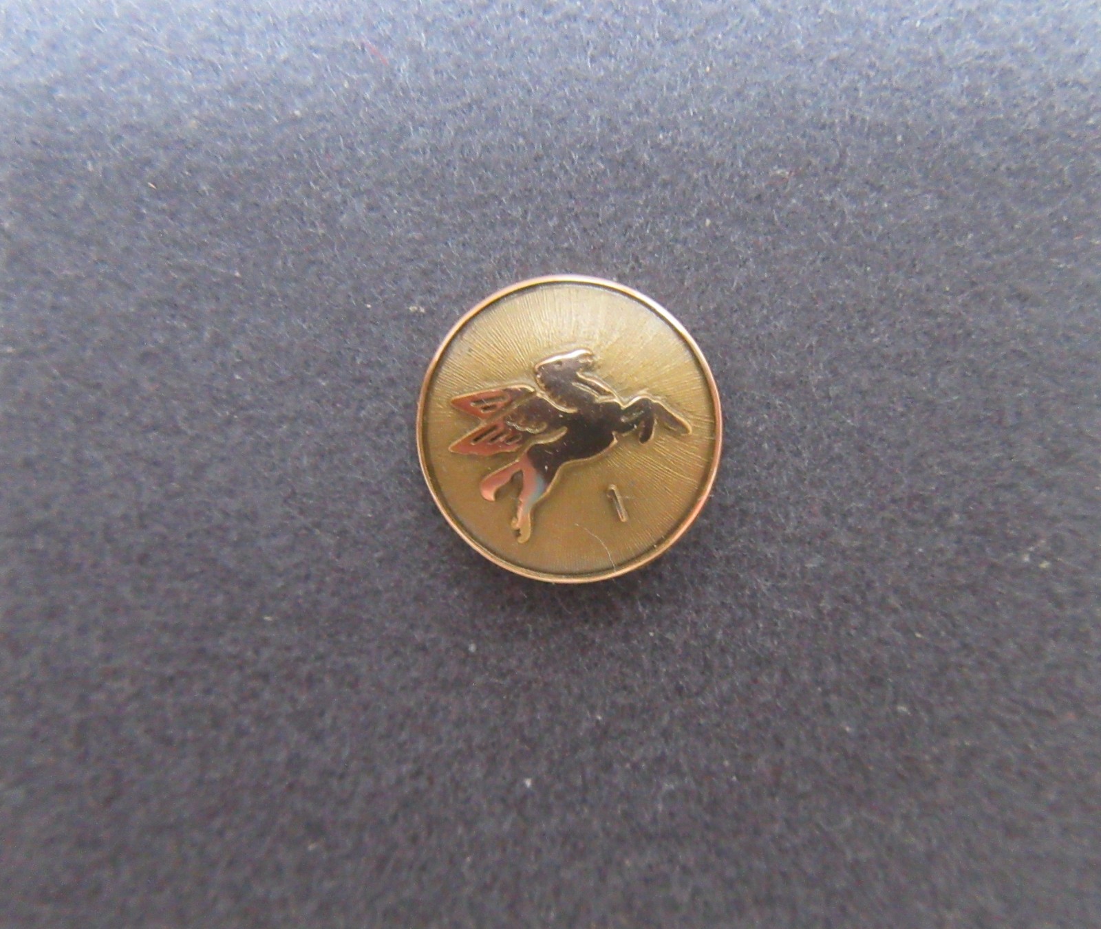 Vintage 10K Gold  Mobil Oil Pegasus Tie Tack Pin Flying Horse W/original box