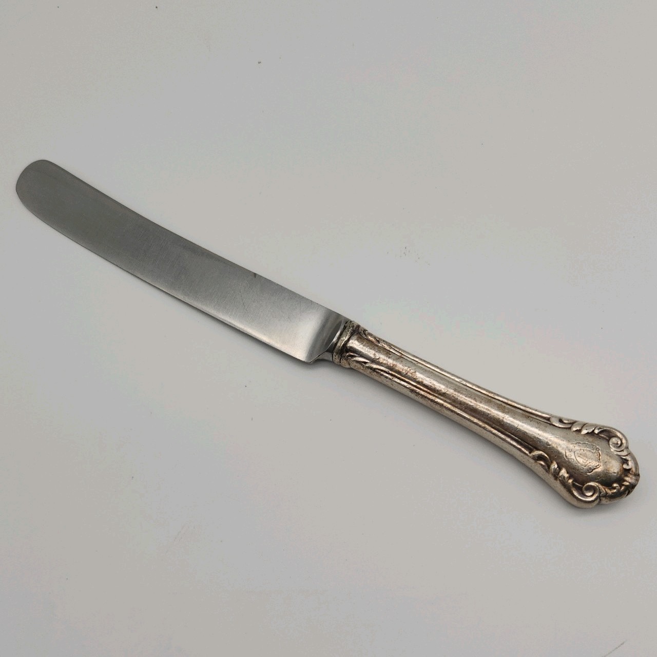 Vtg Reed & Barton BUTTER KNIFE | from The Plaza, New York | Souvenir Collectible Vtg Reed & Barton BUTTER KNIFE | from The Plaza, New York | Souvenir Collectible