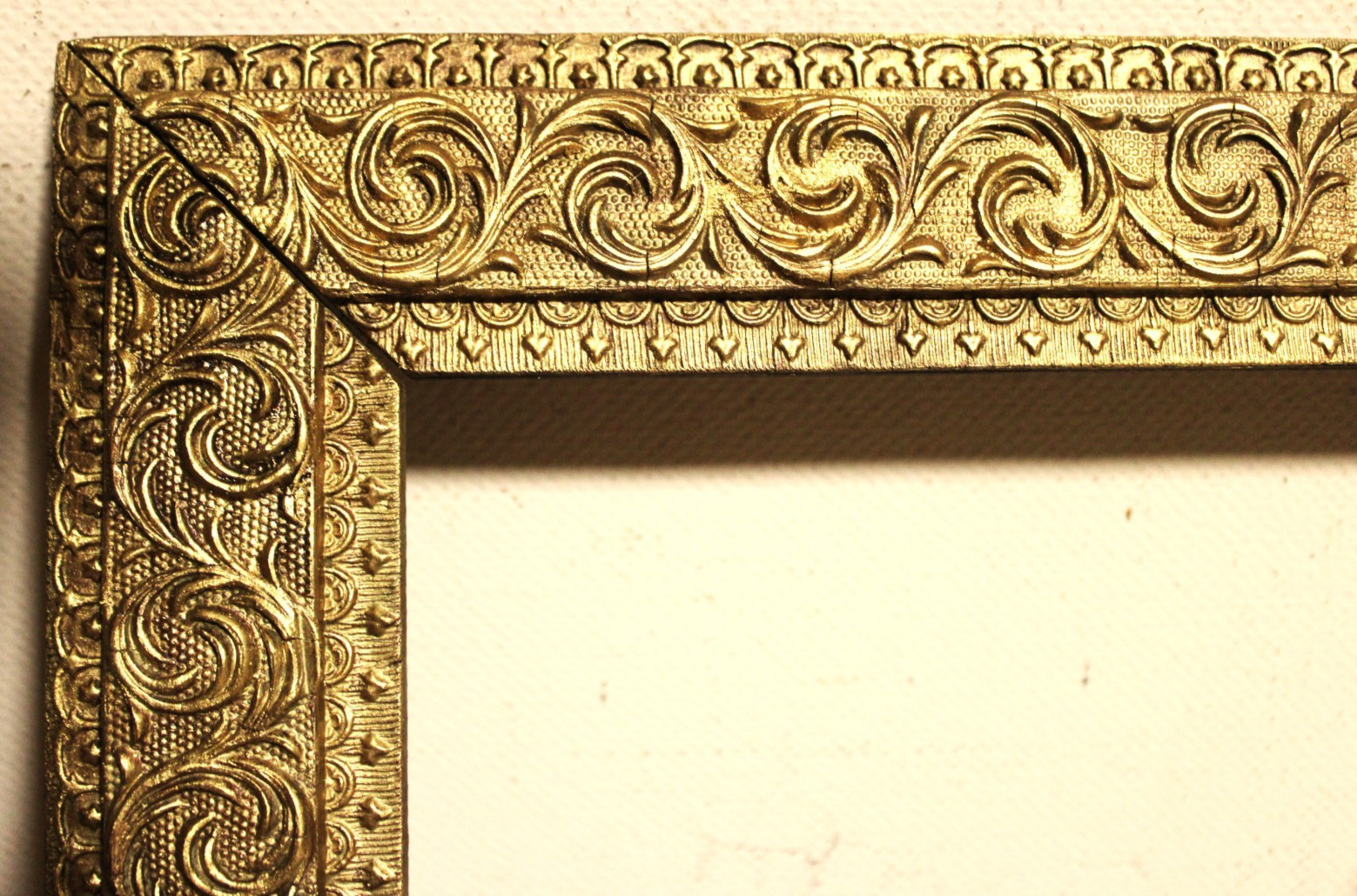 ANTIQUE FITS 8 X 10