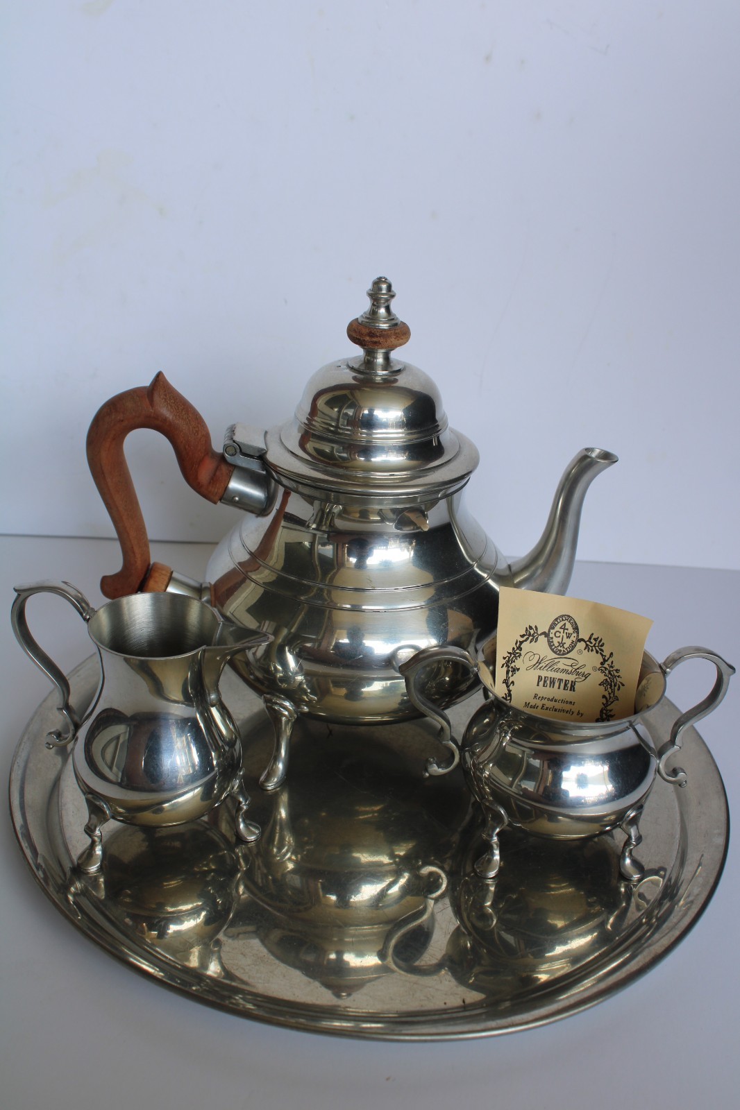 Vtg Stieff Pewter (3) Piece Williamsburg Restoration Tea Set w/ Tray (CW8-18)