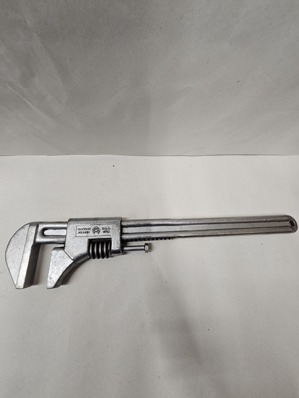 Vintage Diamond Tool & Horseshoe 15\