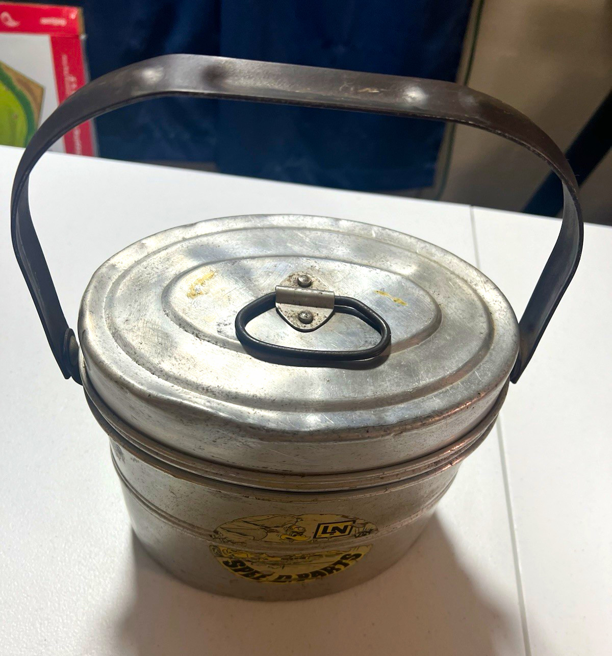 Vintage Authentic Leese Aluminum Co Mine Lunch Bucket Pail Kewaunee WI MINE USED Vintage Authentic Leese Aluminum Co Mine Lunch Bucket Pail Kewaunee WI MINE USED