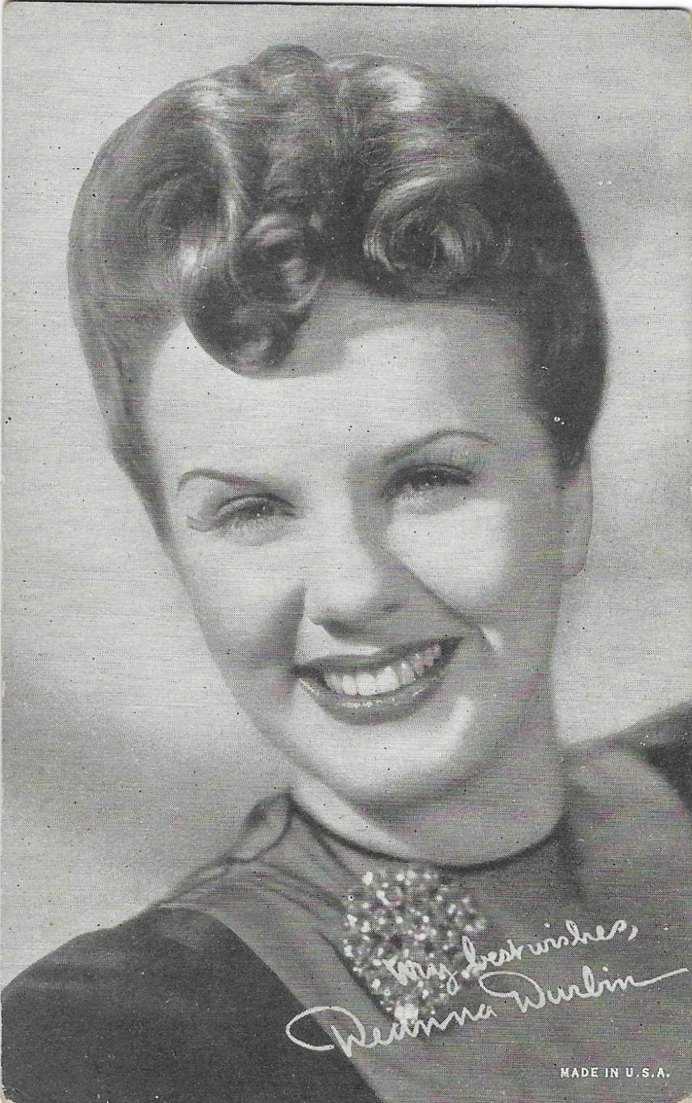 EXHIBIT CO. ARCADE ACTOR CARD 1940\'s DEANNA DURBIN RARE, POPULAR CARD EXHIBIT CO. ARCADE ACTOR CARD 1940\'s DEANNA DURBIN RARE, POPULAR CARD
