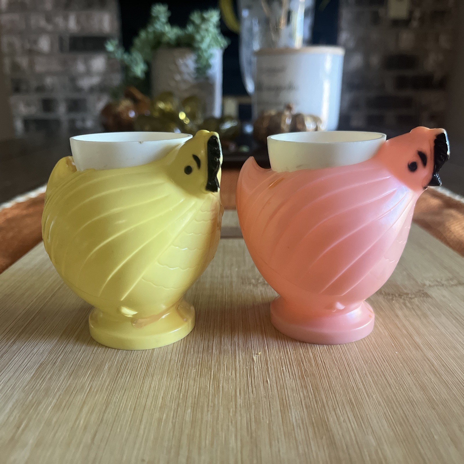 Adorable 50\'s 60s Soft Plastic Easter Egg Cups Figural Chicken Hen