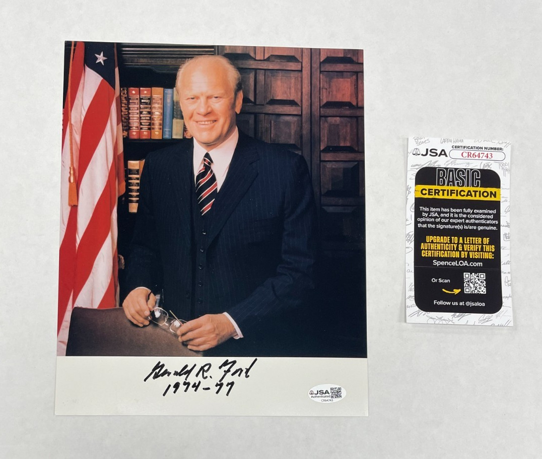 United States President Gerald Ford Signed Auto 8x10 Photo Autograph JSA COA United States President Gerald Ford Signed Auto 8x10 Photo Autograph JSA COA