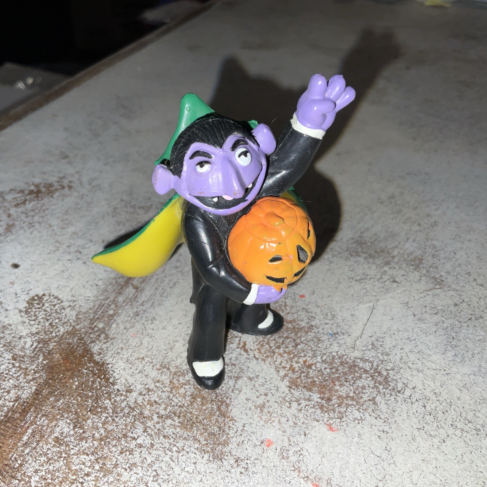 Vintage Halloween 90's Sesame Street The Count Holding JOL Applause PVC Figure Vintage Halloween 90's Sesame Street The Count Holding JOL Applause PVC Figure