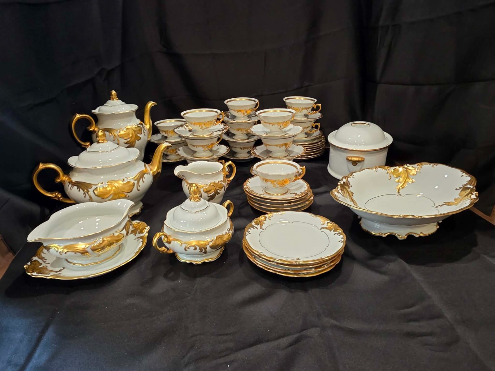 Vintage Wawel Walbrzych Gold Plated 55 piece Polish Ambassador set
