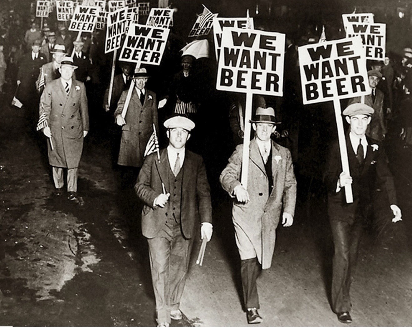 1931 WE WANT BEER PROHIBITION MARCH IN MINNESOTA 8×10 Photo 1931 WE WANT BEER PROHIBITION MARCH IN MINNESOTA 8×10 Photo