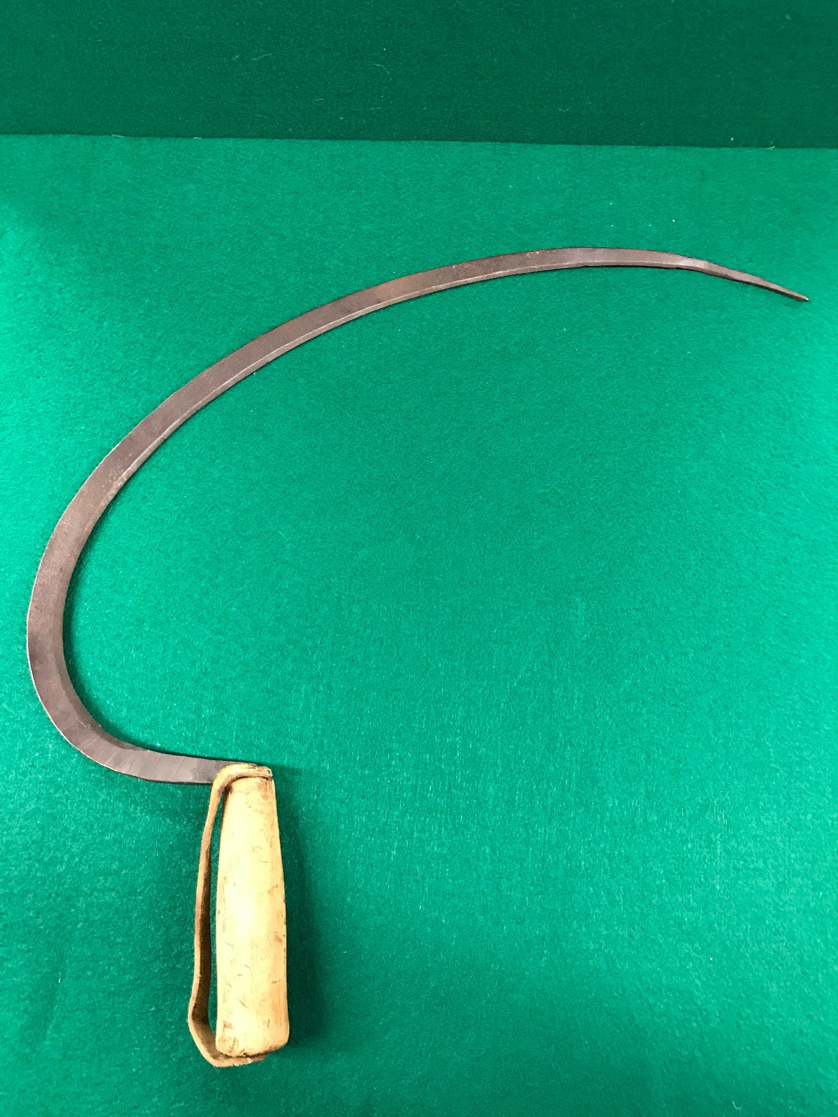 Antique Early Reapers Scythe - Primitive Farm Tool
