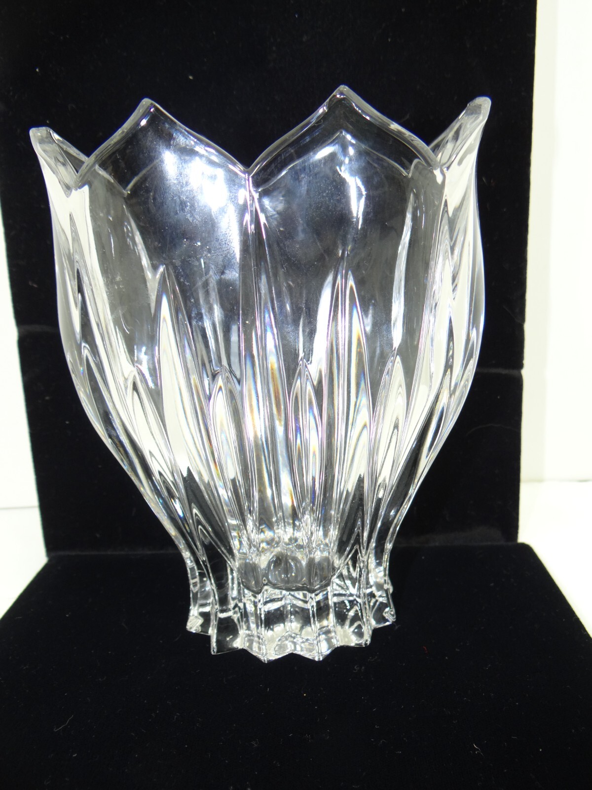 Gorham Crystal Lotus Ribbed Vase 6\ Gorham Crystal Lotus Ribbed Vase 6\