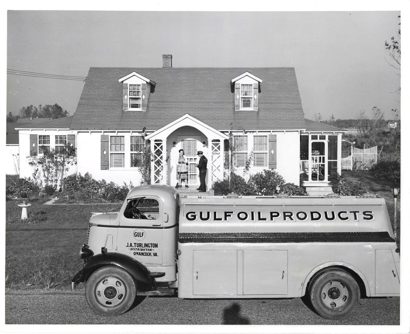 Vintage Truck Photograph J A Turlington Gulf Oil Tanker Onancock VA #2 F-9