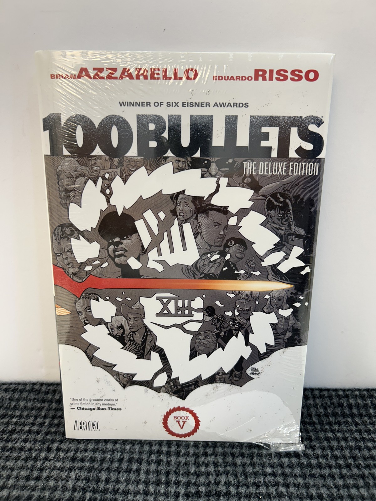 100 Bullets Deluxe Edition Book 5 Hardcover Azzarello Risso Vertigo New Sealed 100 Bullets Deluxe Edition Book 5 Hardcover Azzarello Risso Vertigo New Sealed