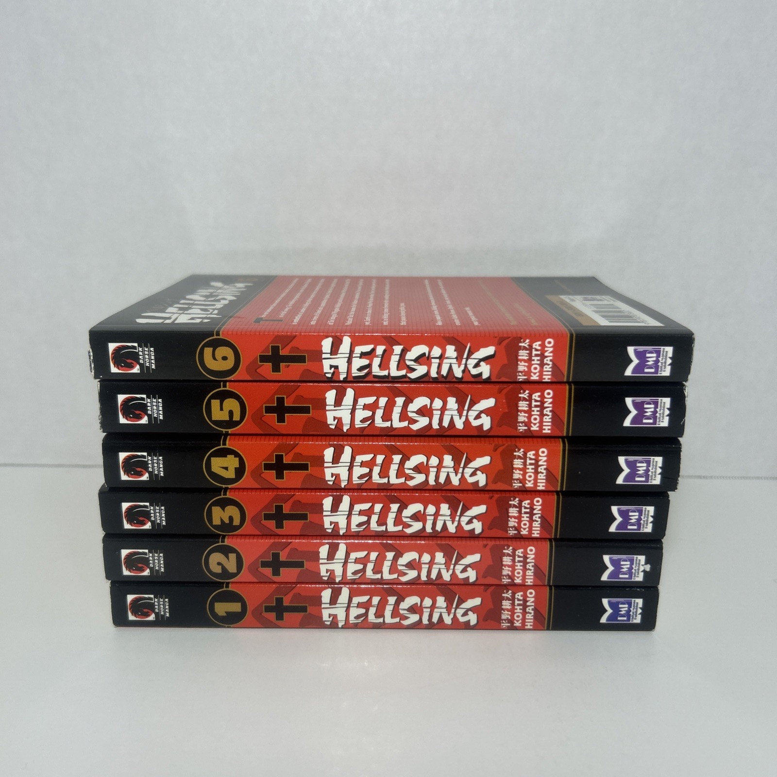 Hellsing Manga Volumes 1-8 Kohta Hirano Dark Horse English Paperback Set
