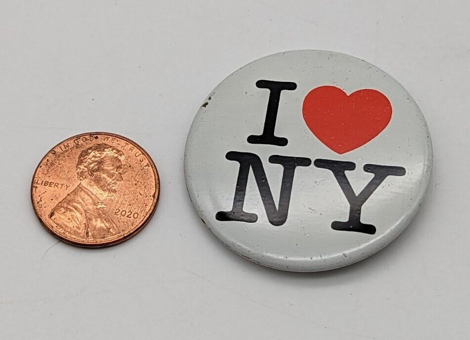 Vintage - I Love NY New York - Pin Back Button White Round Retro Vintage - I Love NY New York - Pin Back Button White Round Retro