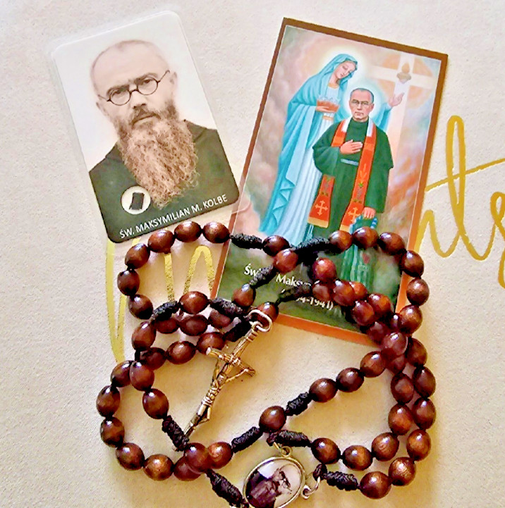 FATHER MAXIMILIAN KOLBE ROSARY 2ST CLASS RELIC WITH RELIC CARD RARE
