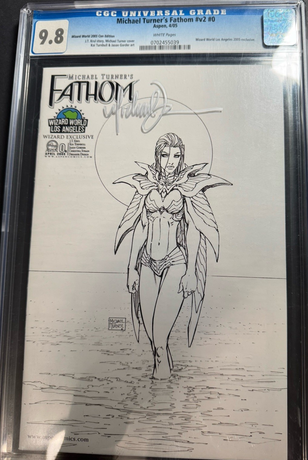 MICHAEL TURNER'S FATHOM #V2 #0 CGC 9.8 ASPEN WIZARD WORLD 2005 Signed on slab MICHAEL TURNER'S FATHOM #V2 #0 CGC 9.8 ASPEN WIZARD WORLD 2005 Signed on slab