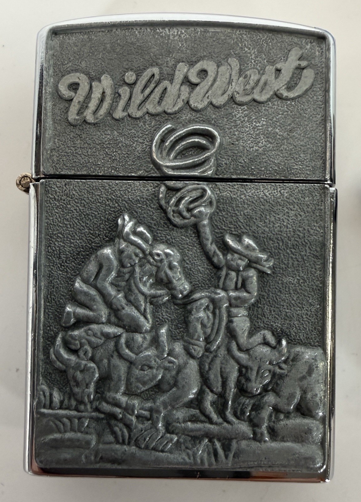 2003 Vintage Zippo Lighter Wild West Cowboy Lasso Pewter Emblem Chrome A 03 2003 Vintage Zippo Lighter Wild West Cowboy Lasso Pewter Emblem Chrome A 03
