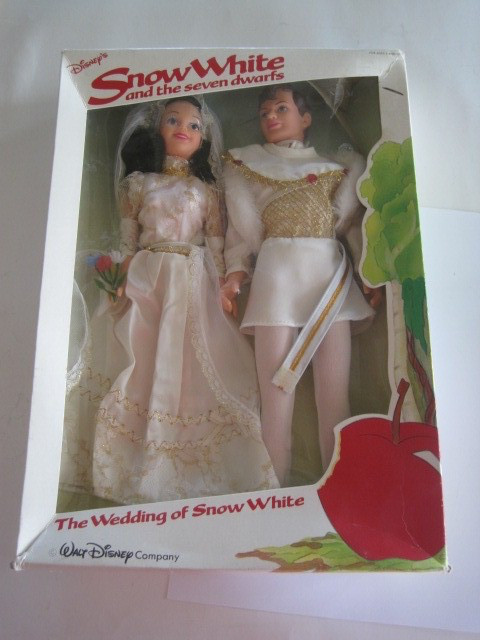 Disney BIKIN Wedding Of Snow White & Prince Doll NIP