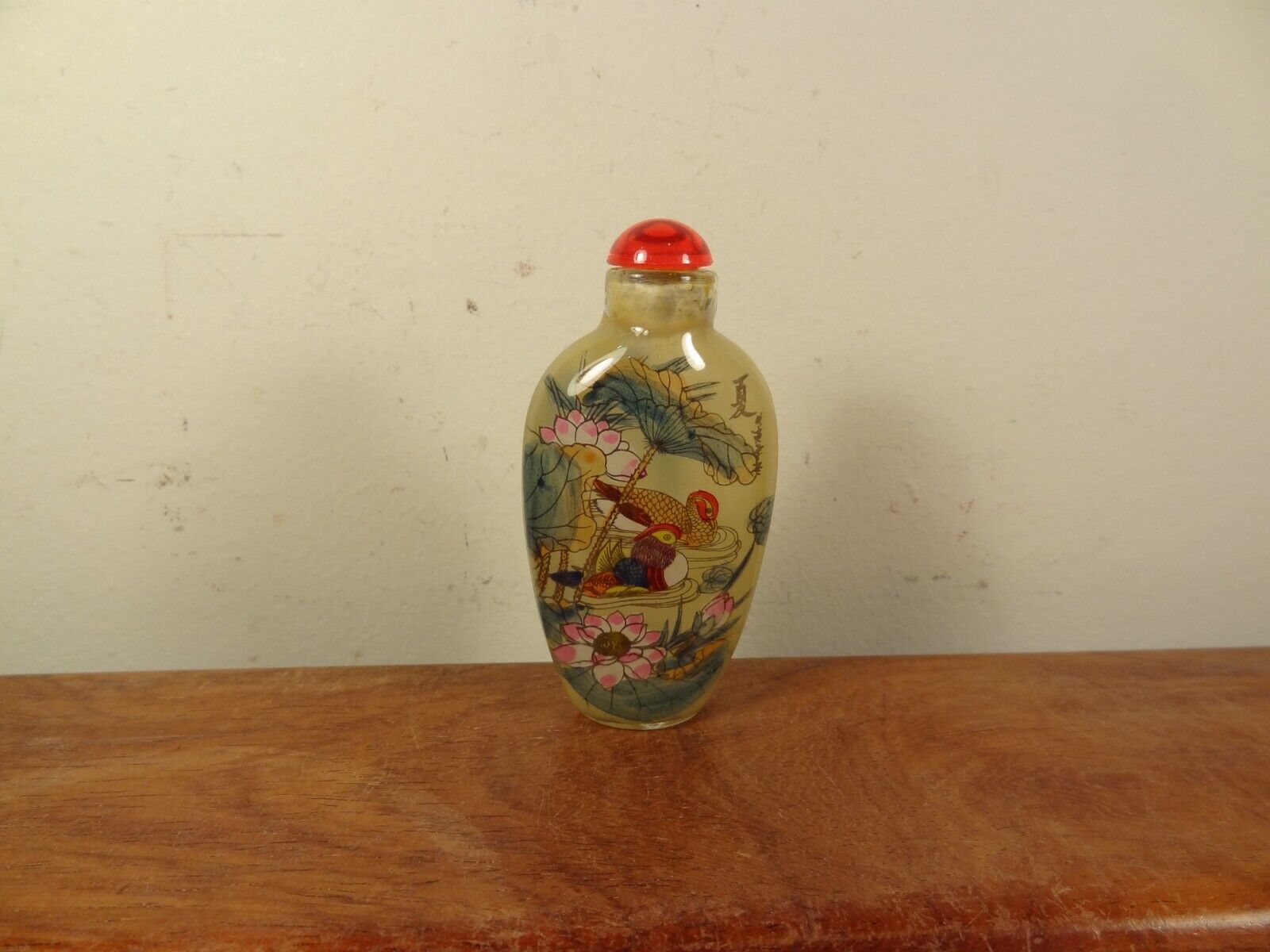 Reverse Painted Glass Snuff Bottle