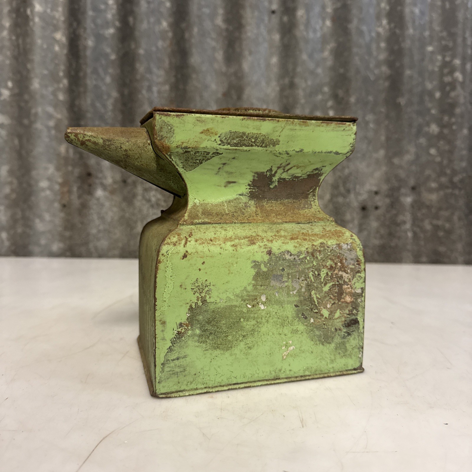 Macfarlane Lang Anvil Biscuit Early 1900’s Antique Tin Blacksmith Kitchen RARE