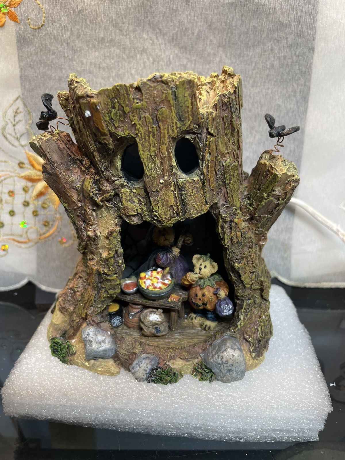 Boyds Bears *ESMERALDA'S SPOOKY HOLLOW' LIght Up In OG Box Works With COA
