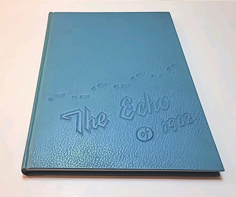 1962 Echo Yearbook -  Webster Groves High School, Webster Groves, Missouri