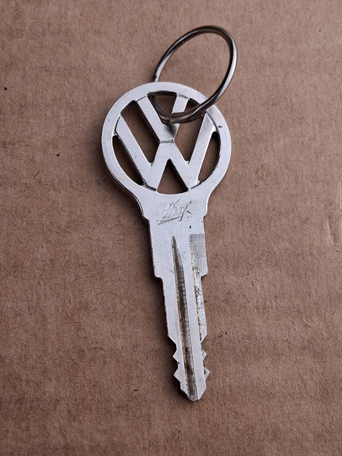 Vintage Volkswagen Beetle Car Auto Automobile Key